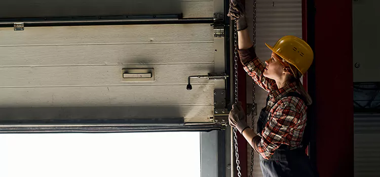 Addressing Common Garage Door Stoppage Issues in Phoenix, AZ
